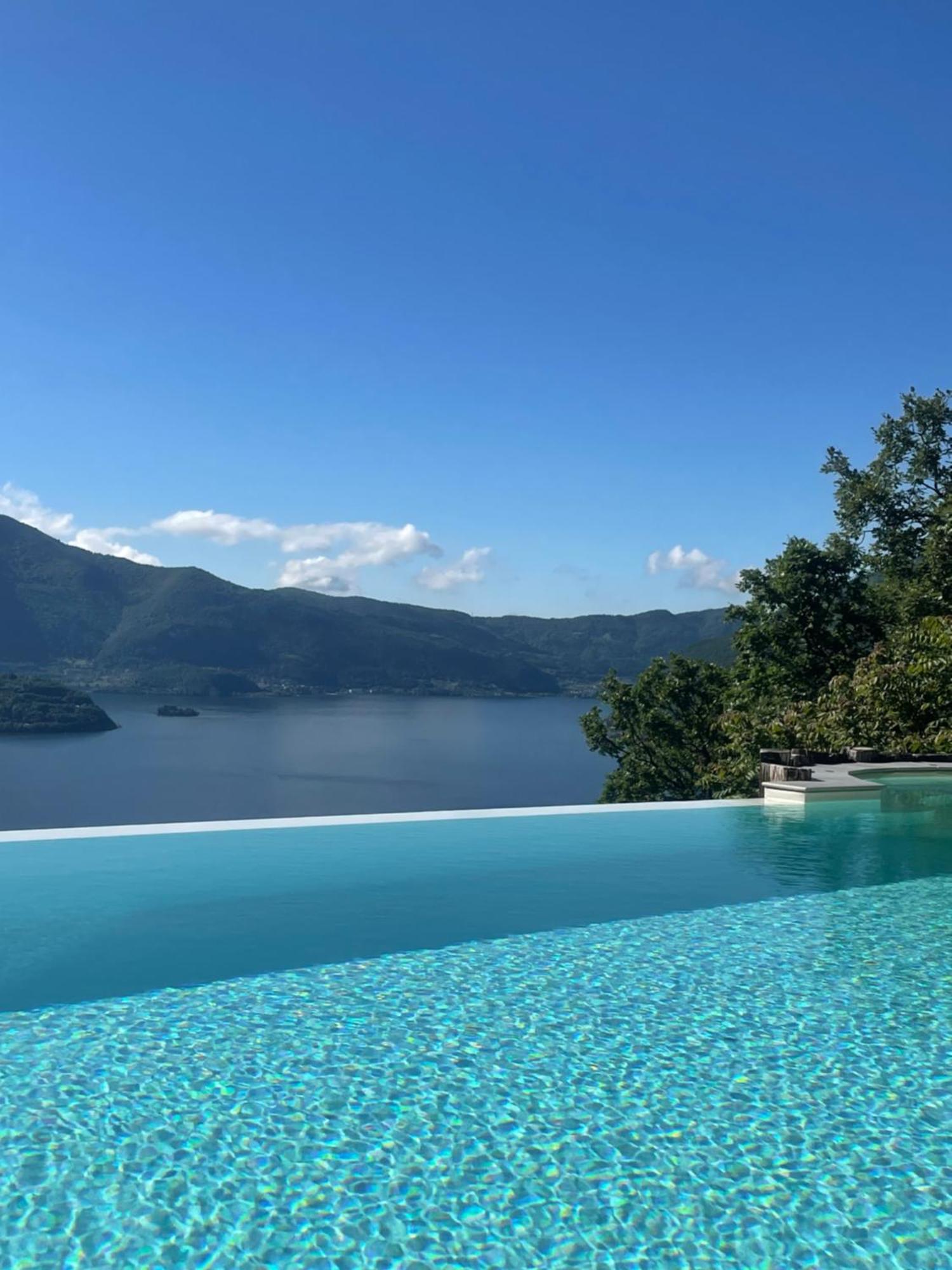 Mia Isola With Lake View, Garden And Swimming Pool Parzanica Exterior foto