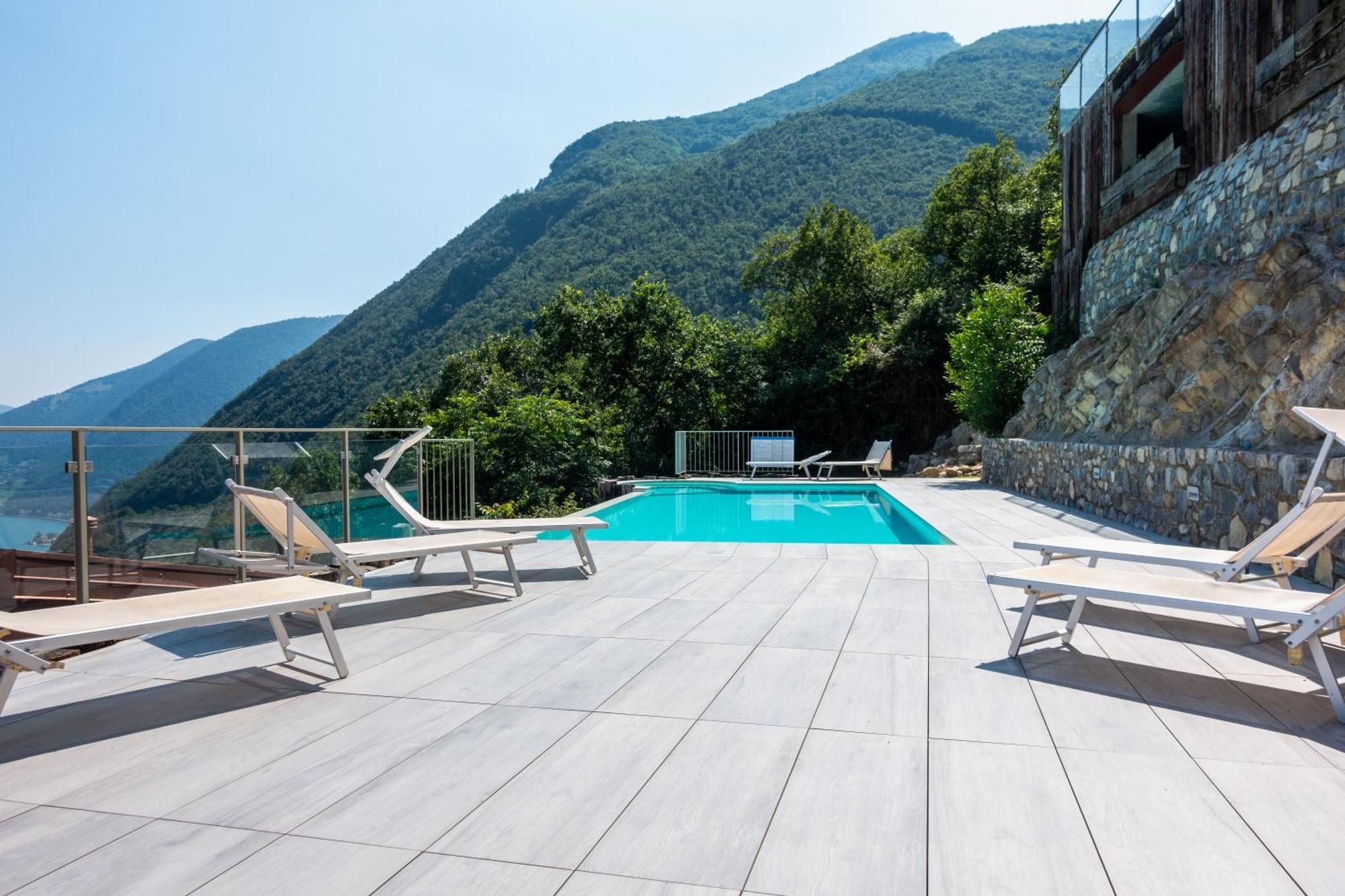 Mia Isola With Lake View, Garden And Swimming Pool Parzanica Exterior foto